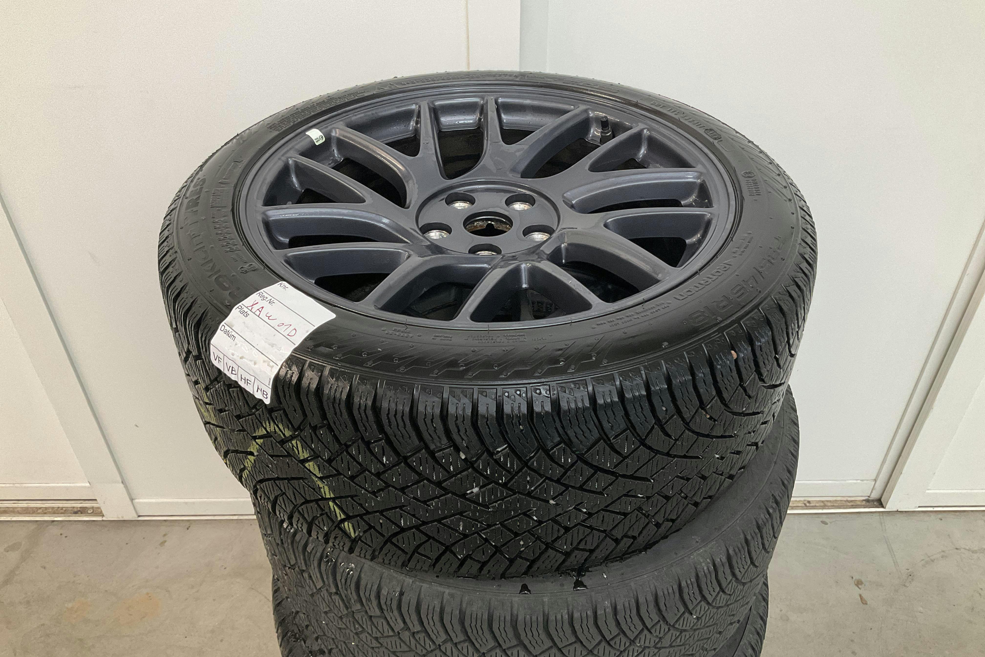 Vehicle Image 18
