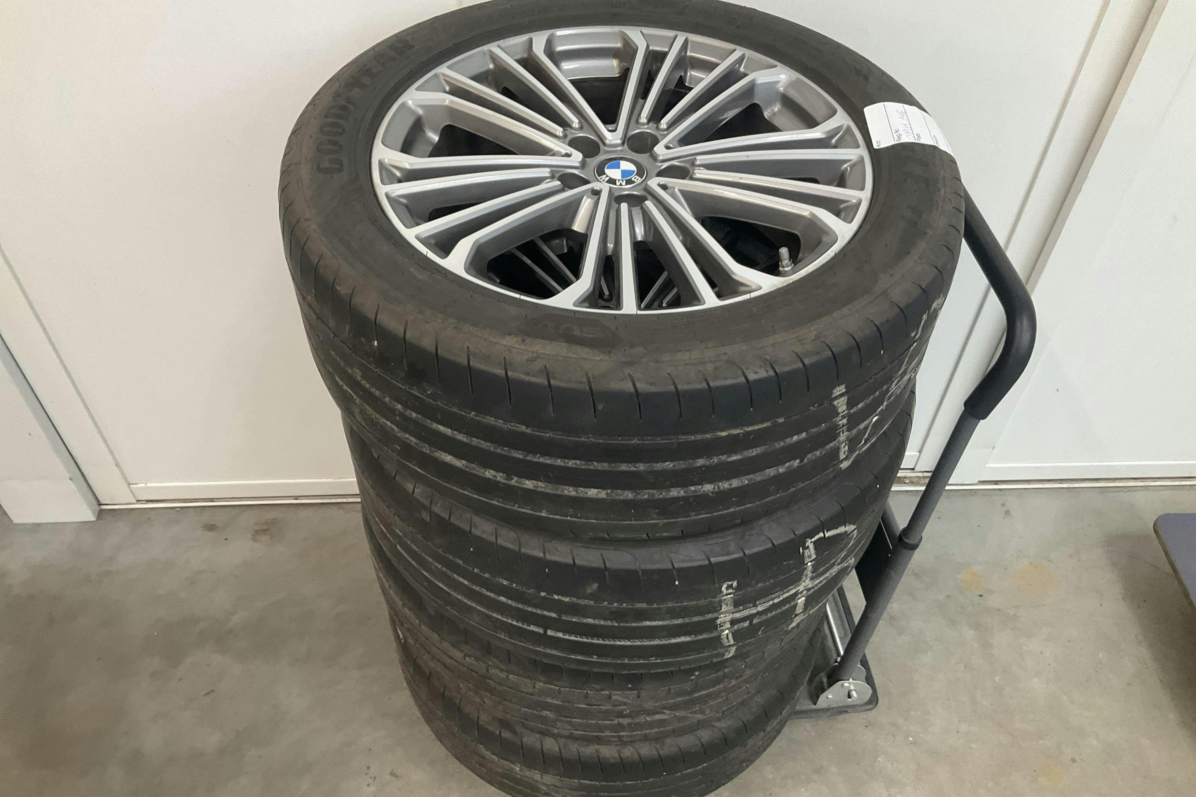 Vehicle Image 20