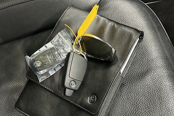 Vehicle Image 22