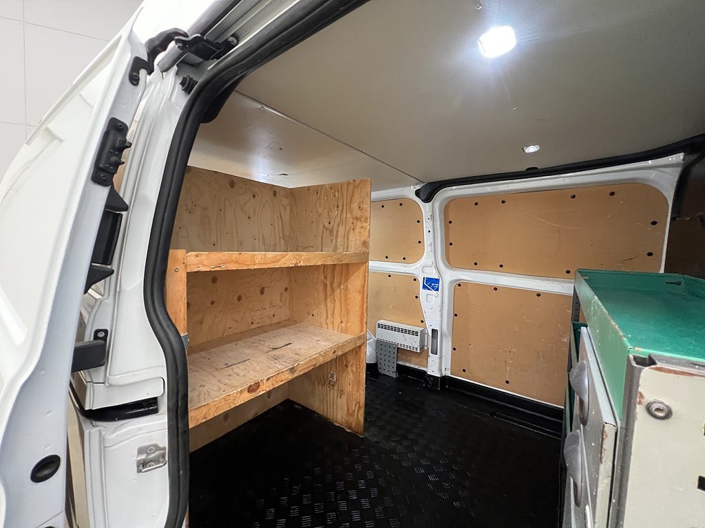 Vehicle Image 12