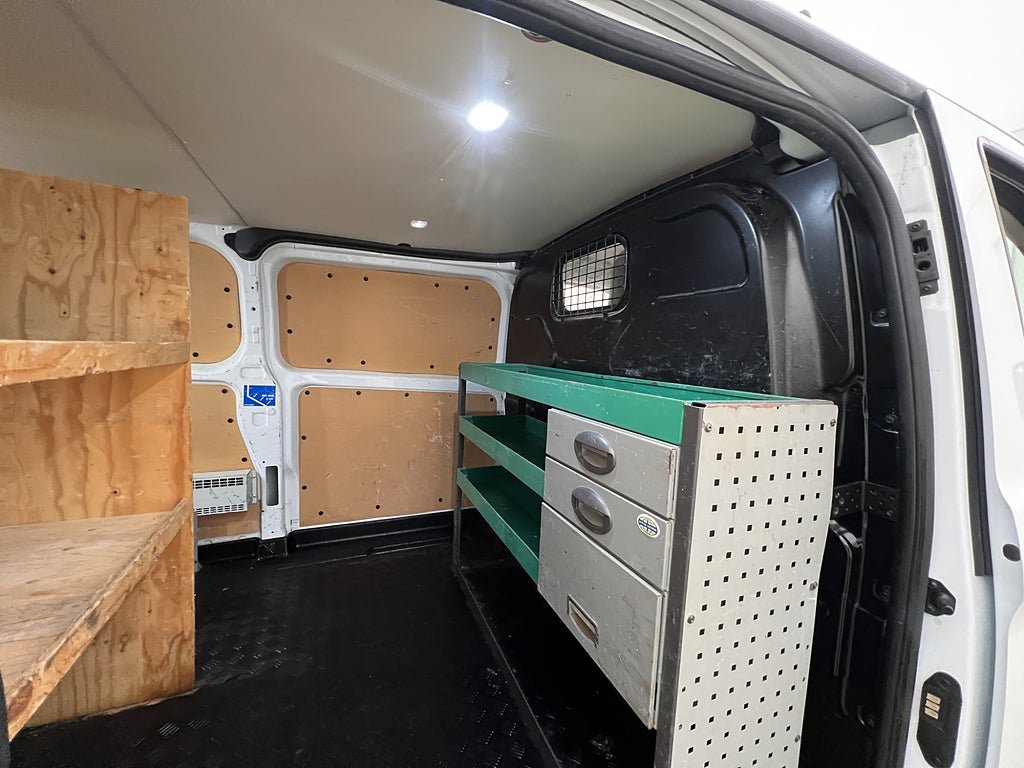 Vehicle Image 13