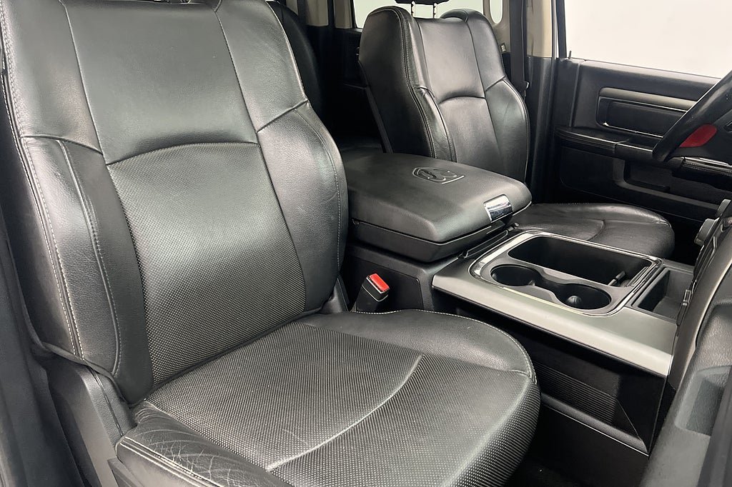 Vehicle Image 33