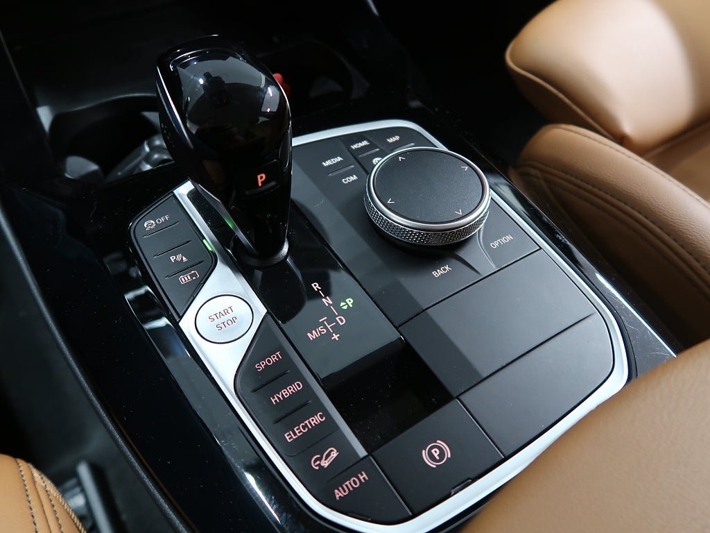 Vehicle Image 33