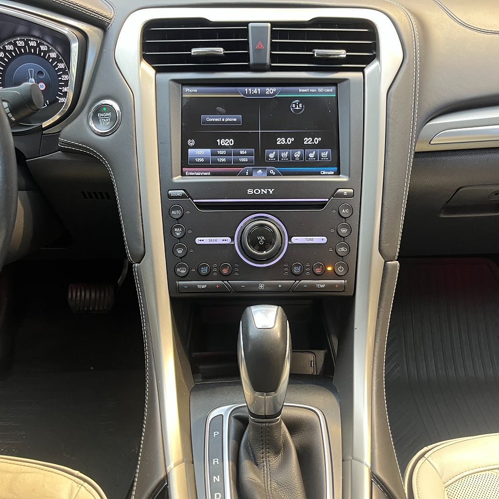 Vehicle Image 15