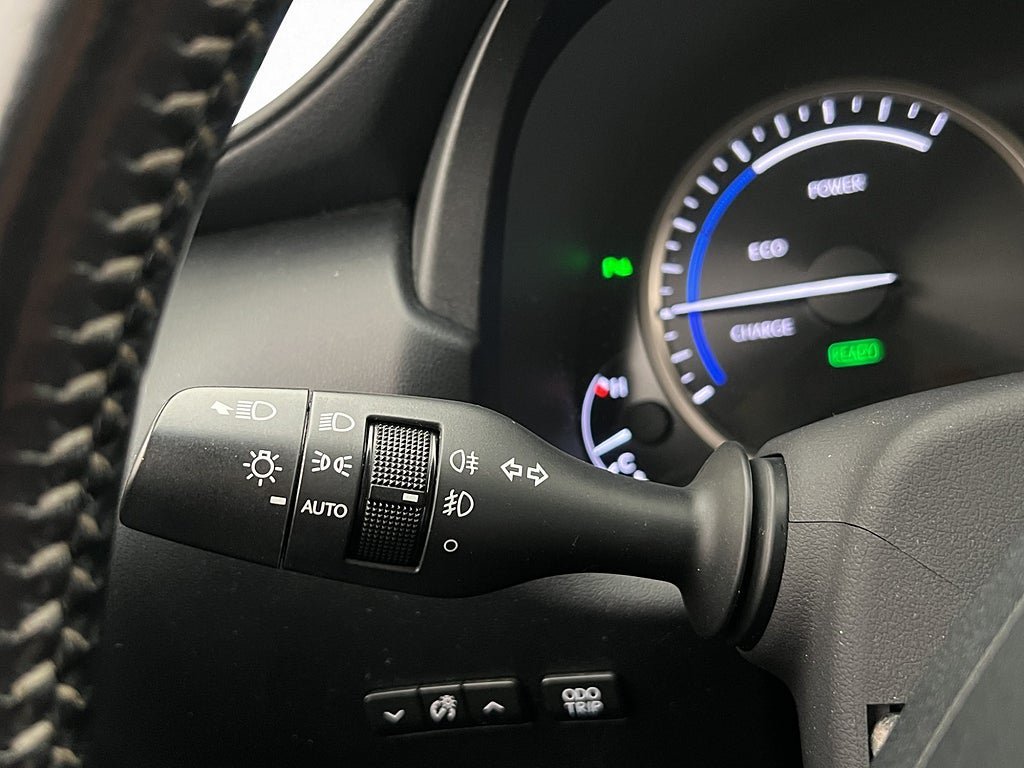 Vehicle Image 32