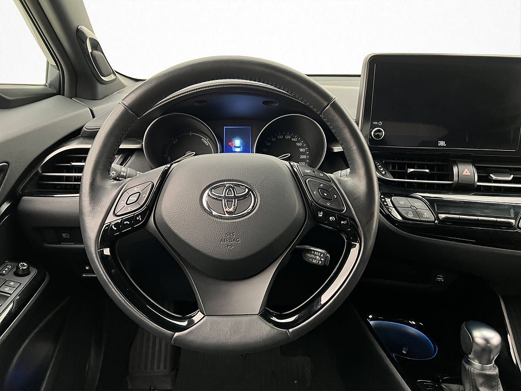 Vehicle Image 12