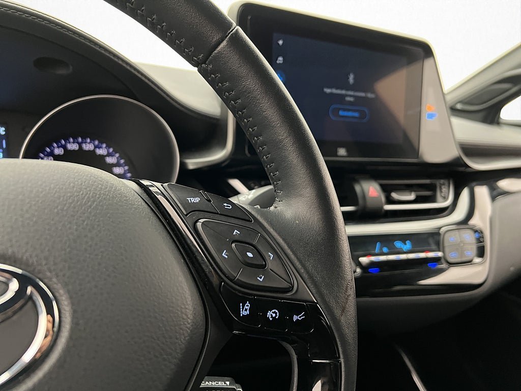 Vehicle Image 17