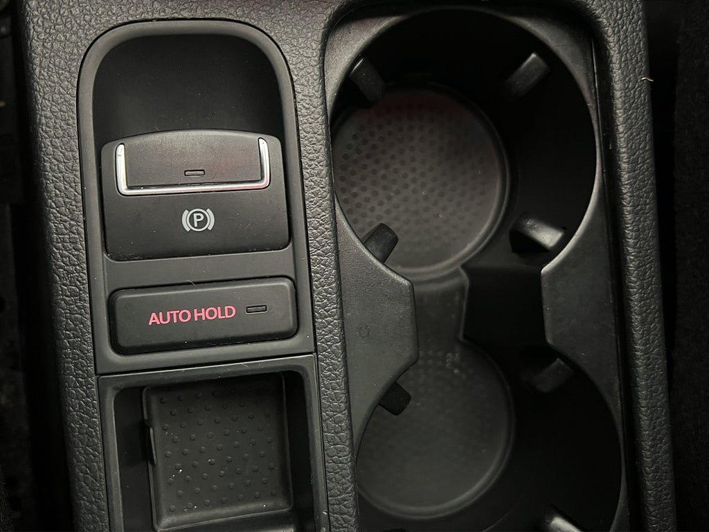 Vehicle Image 23