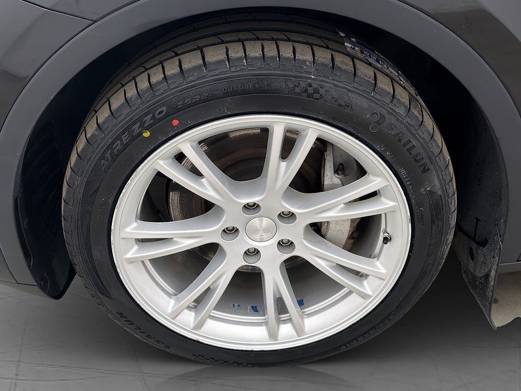 Vehicle Image 30