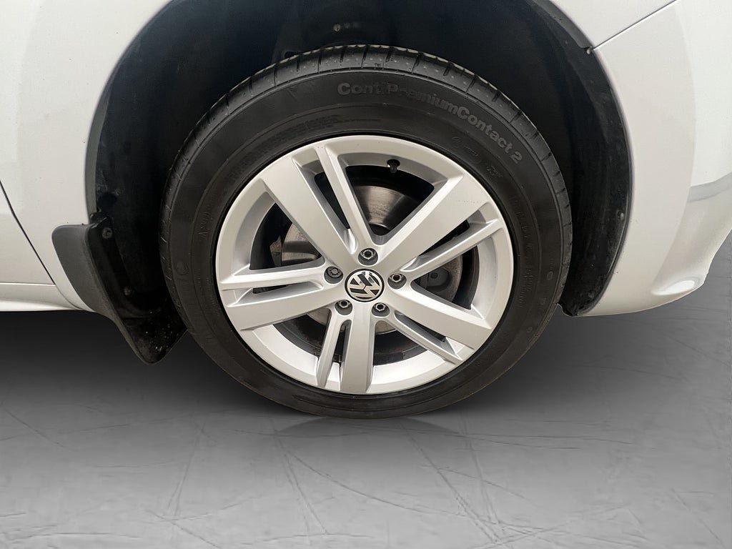 Vehicle Image 37