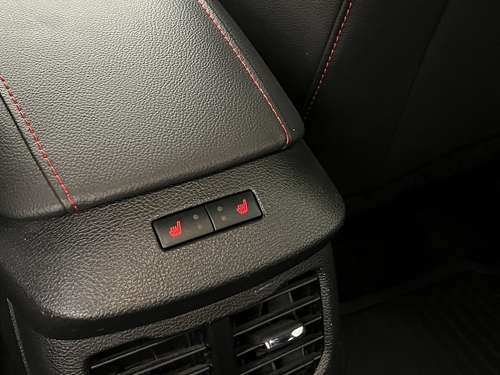 Vehicle Image 27