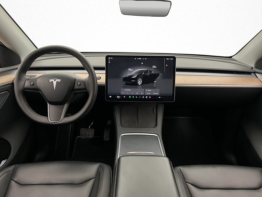Vehicle Image 15