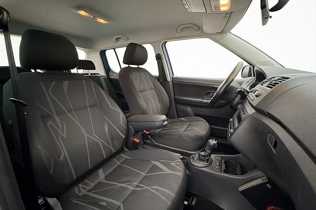Vehicle Image 21