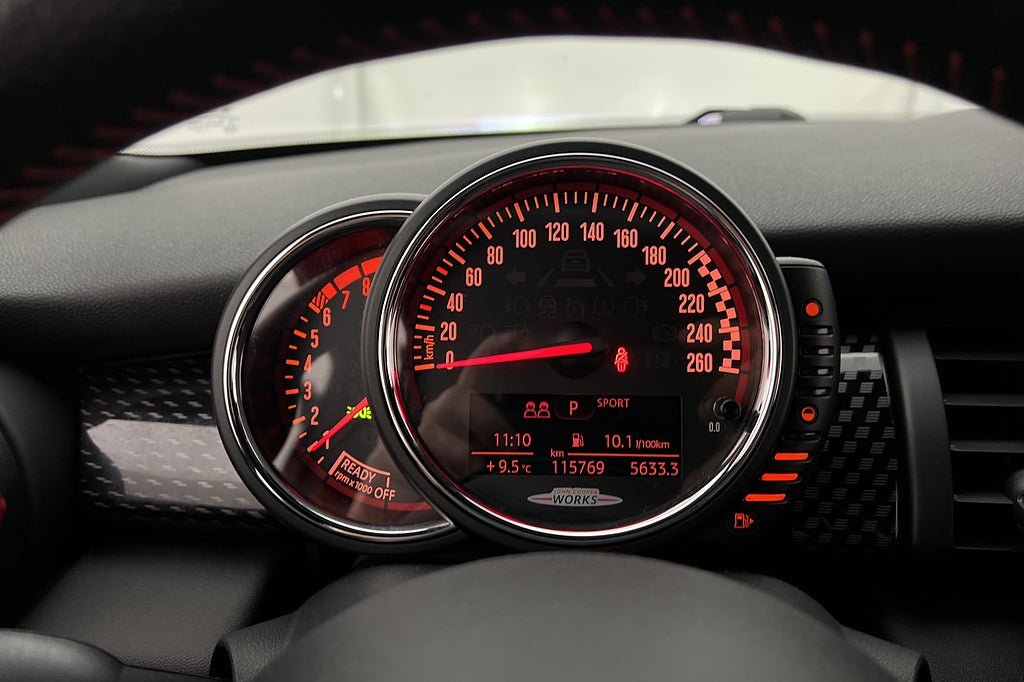 Vehicle Image 15