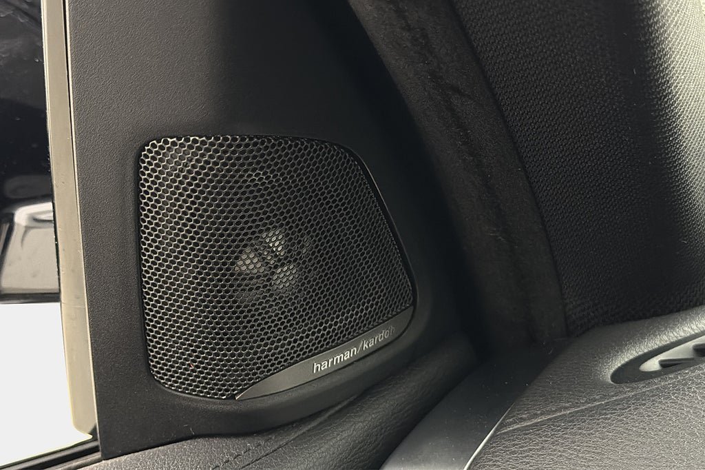 Vehicle Image 24
