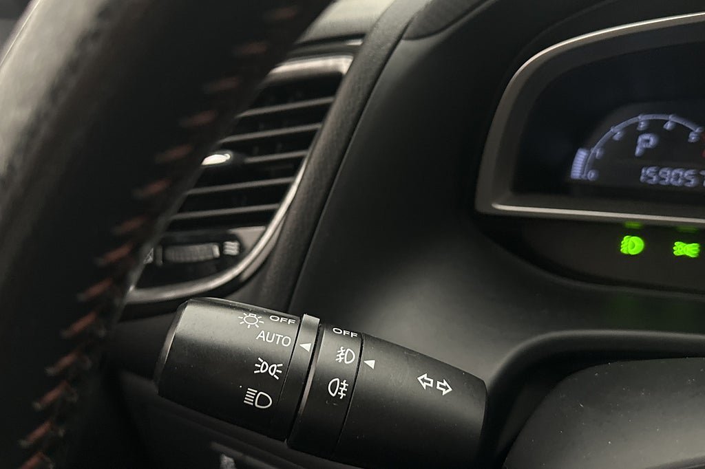 Vehicle Image 23