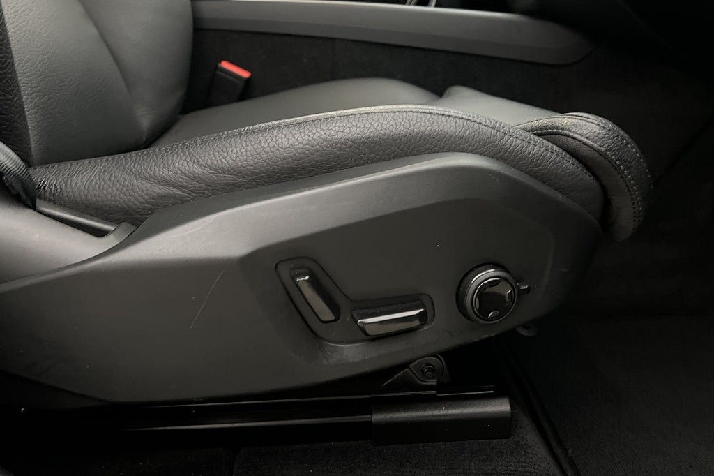 Vehicle Image 37