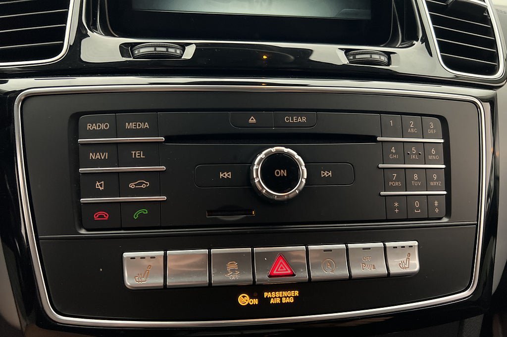 Vehicle Image 33