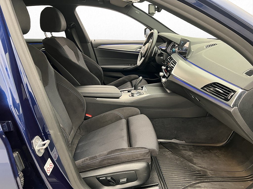 Vehicle Image 28