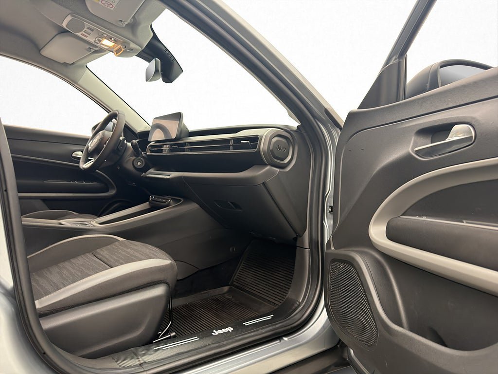 Vehicle Image 22
