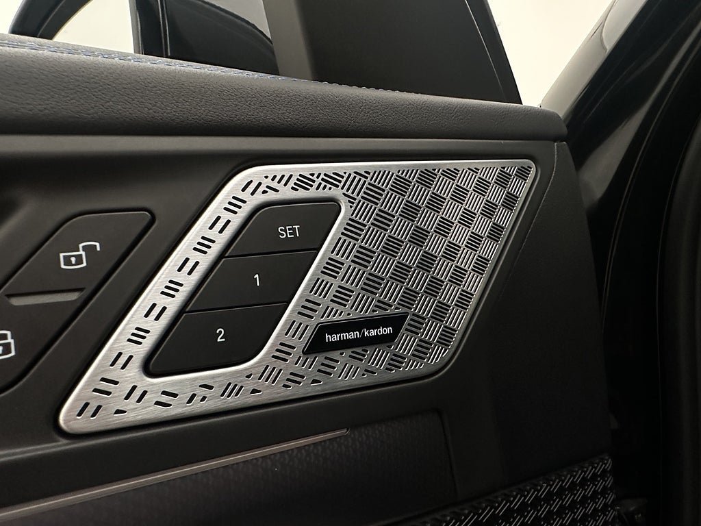 Vehicle Image 28