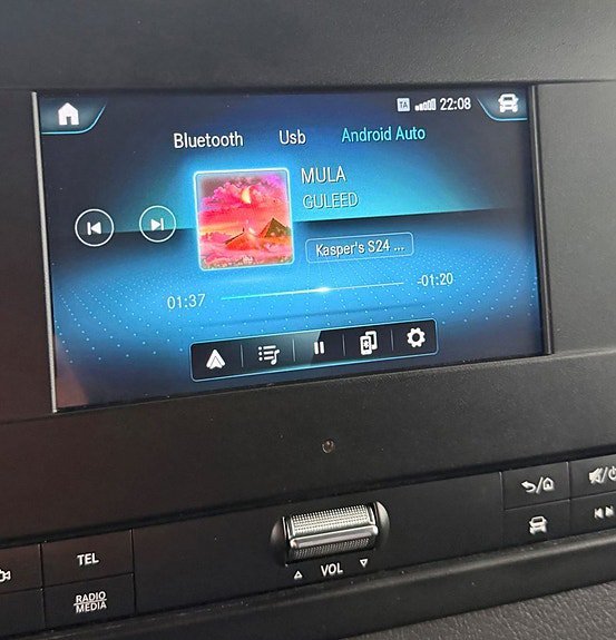 Vehicle Image 19