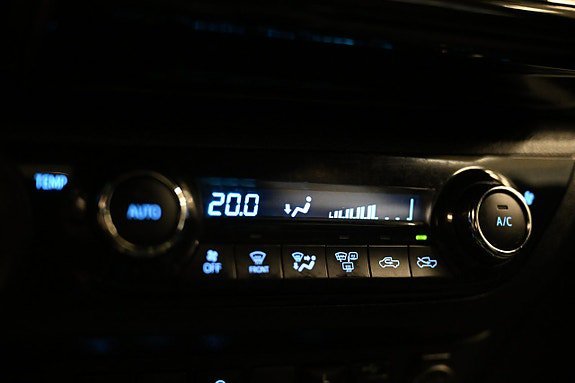 Vehicle Image 26
