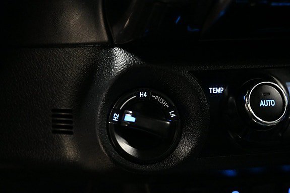 Vehicle Image 27