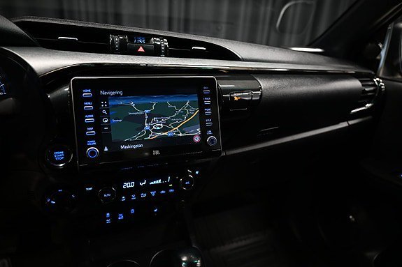 Vehicle Image 32