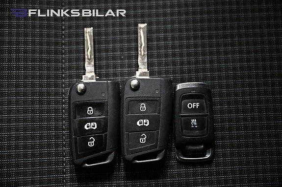 Vehicle Image 28