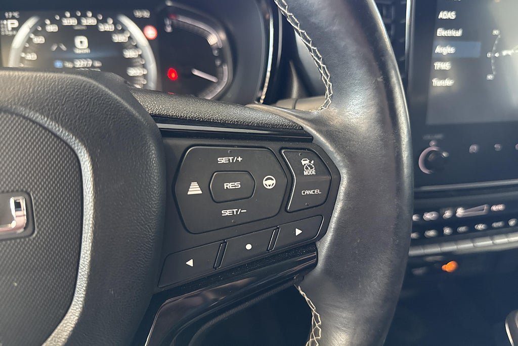 Vehicle Image 30
