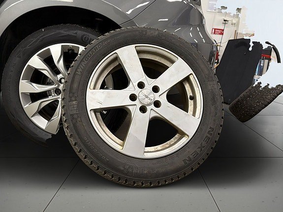 Vehicle Image 14