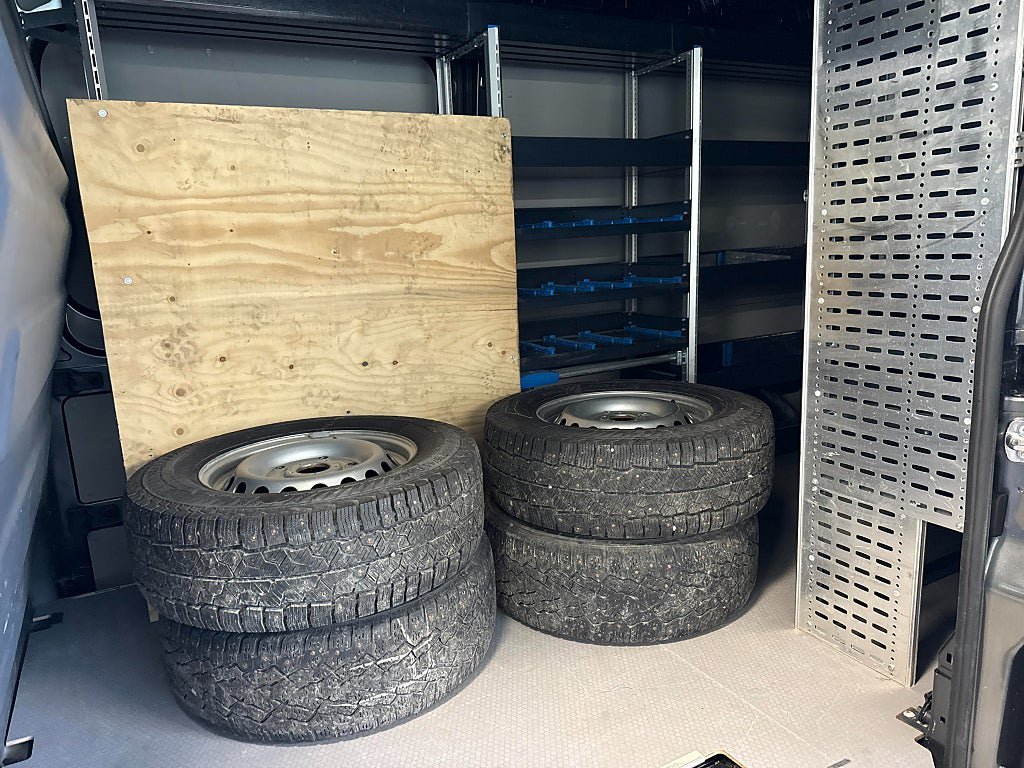 Vehicle Image 14
