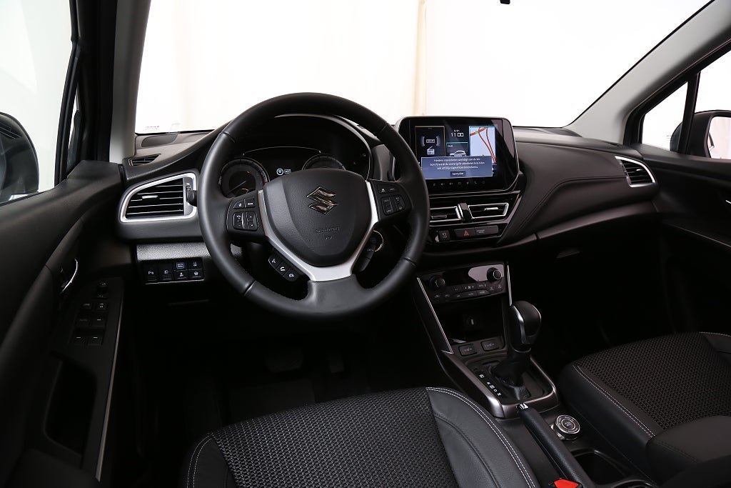 Vehicle Image 16
