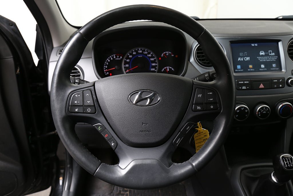 Vehicle Image 15