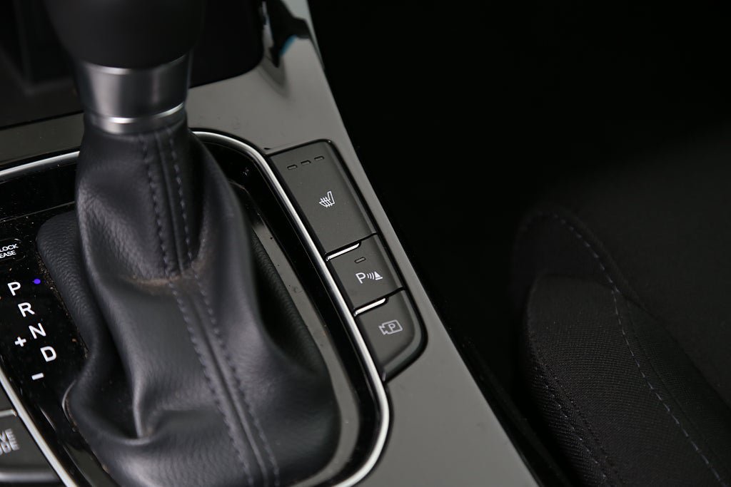Vehicle Image 23