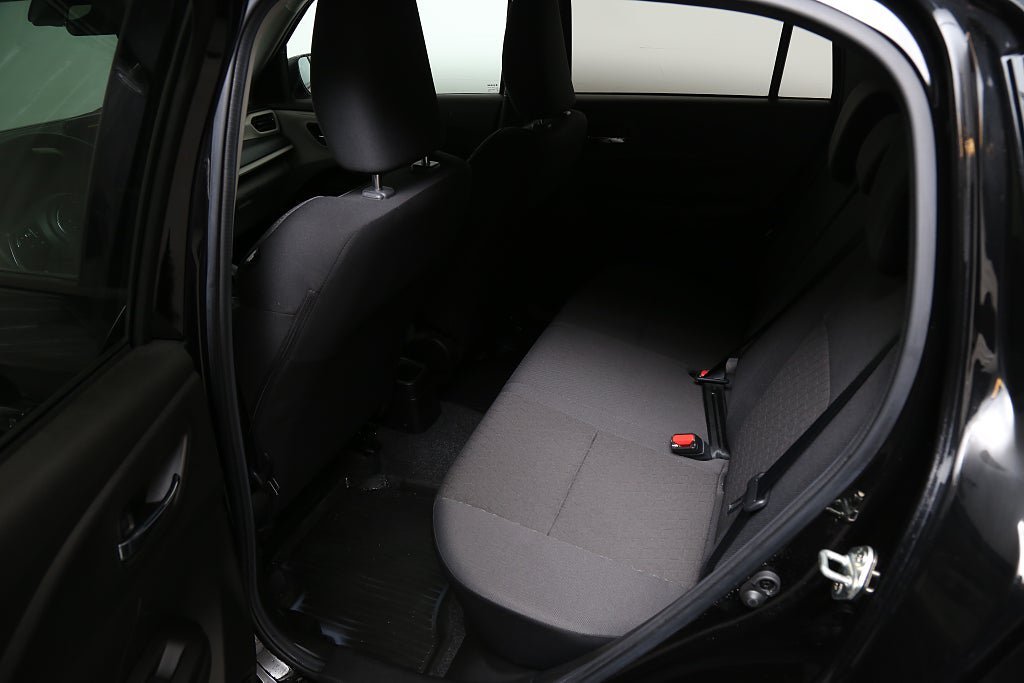 Vehicle Image 22