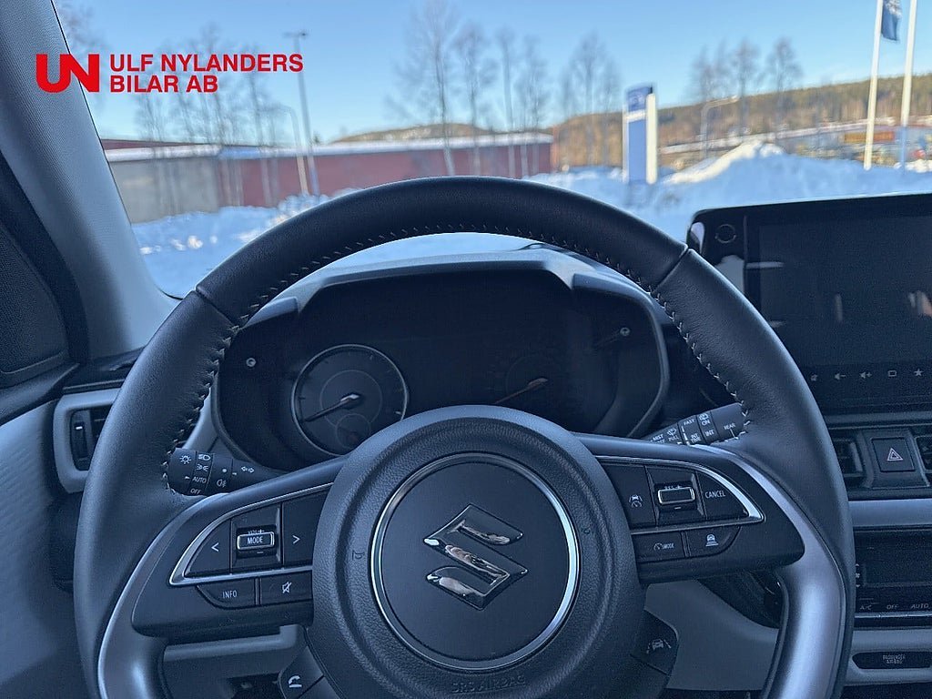 Vehicle Image 14