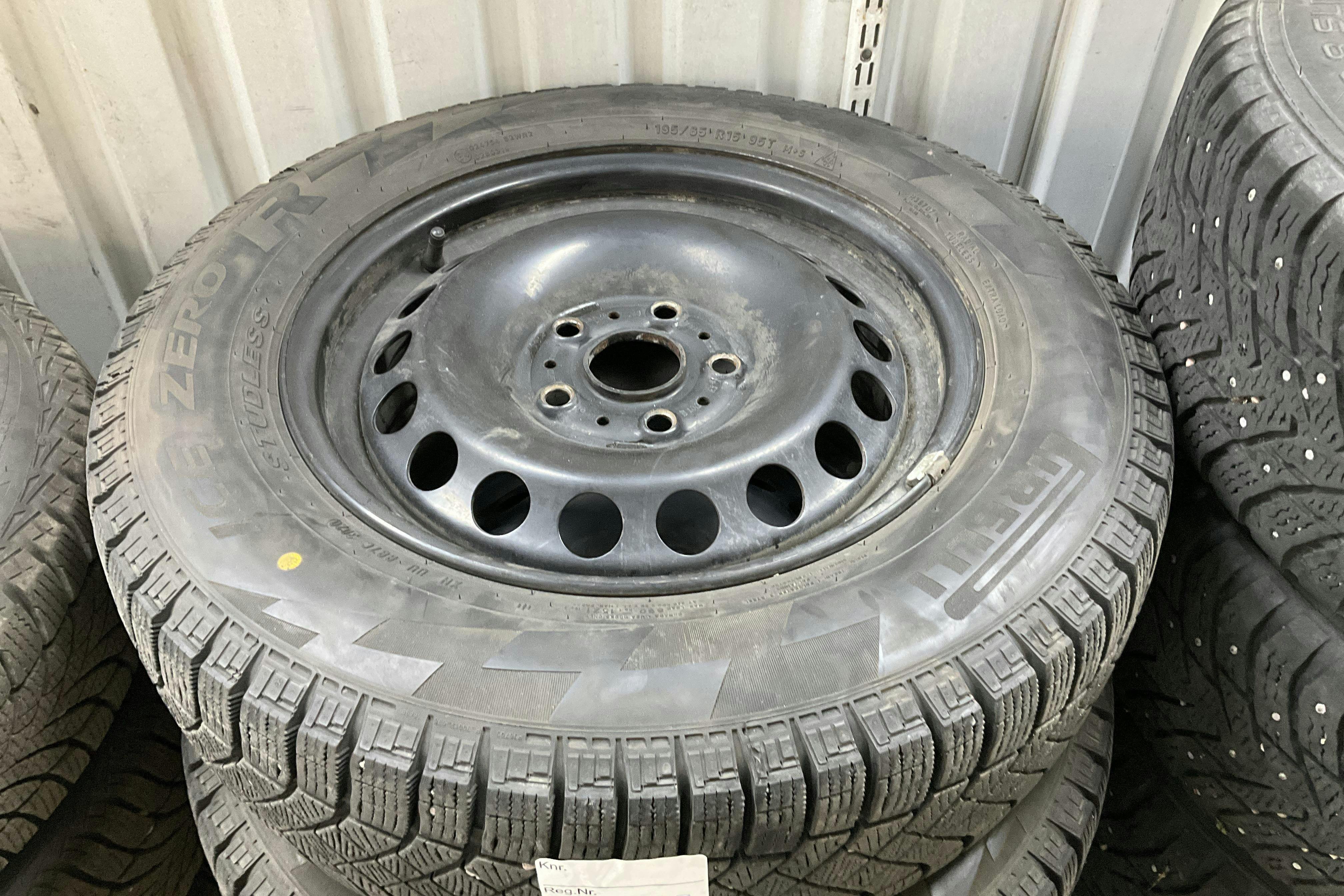 Vehicle Image 11