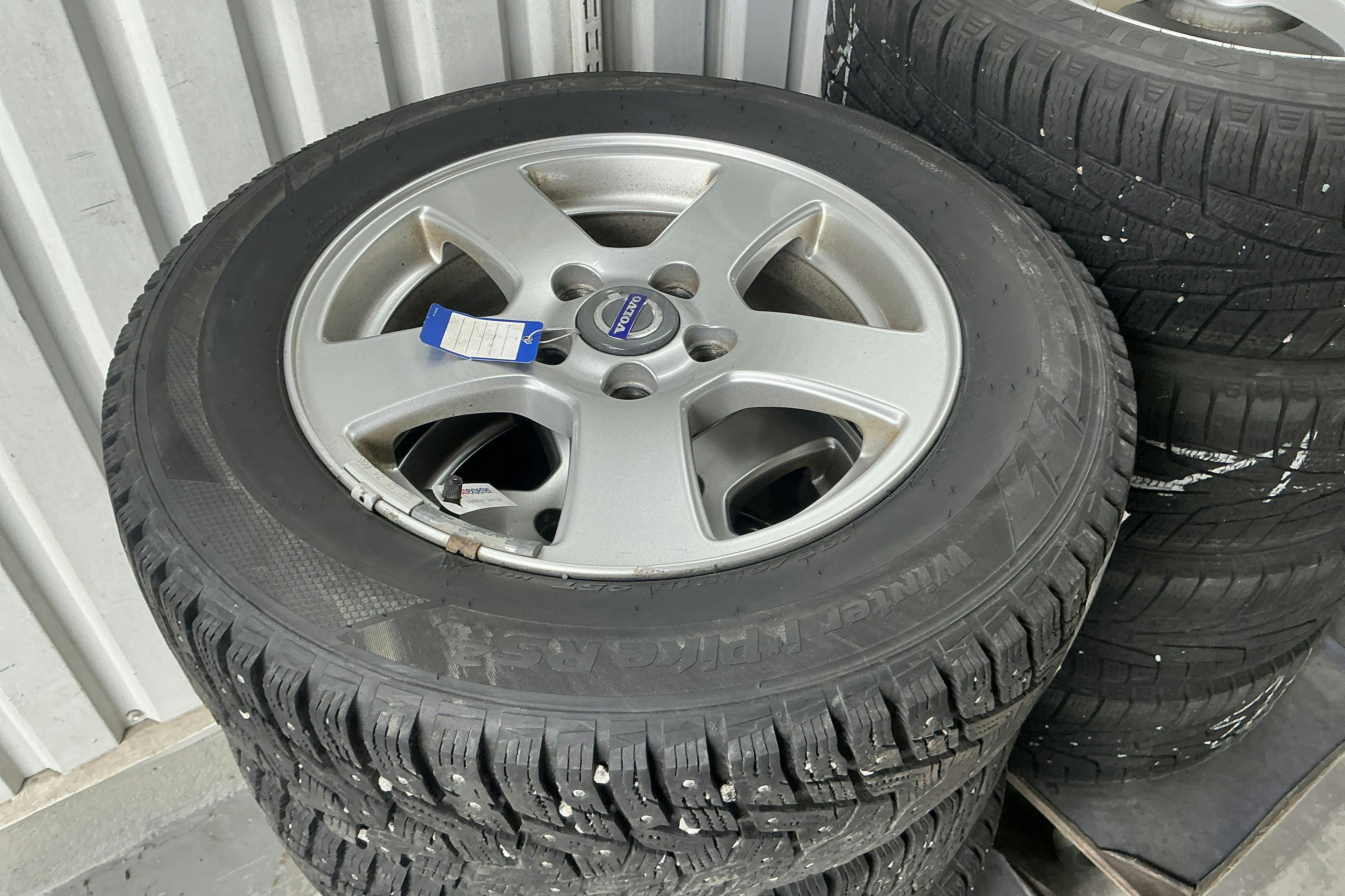 Vehicle Image 12