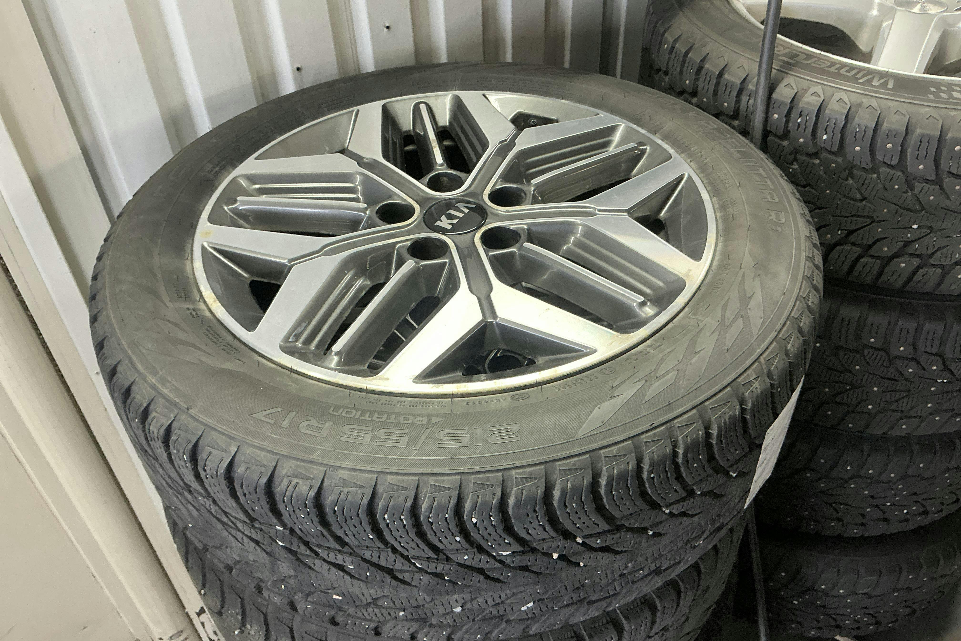 Vehicle Image 14