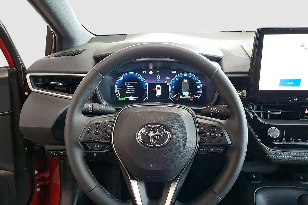 Vehicle Image 11