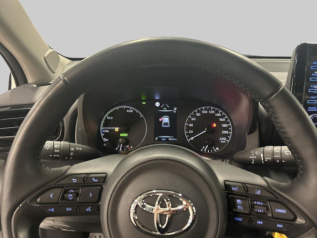 Vehicle Image 15