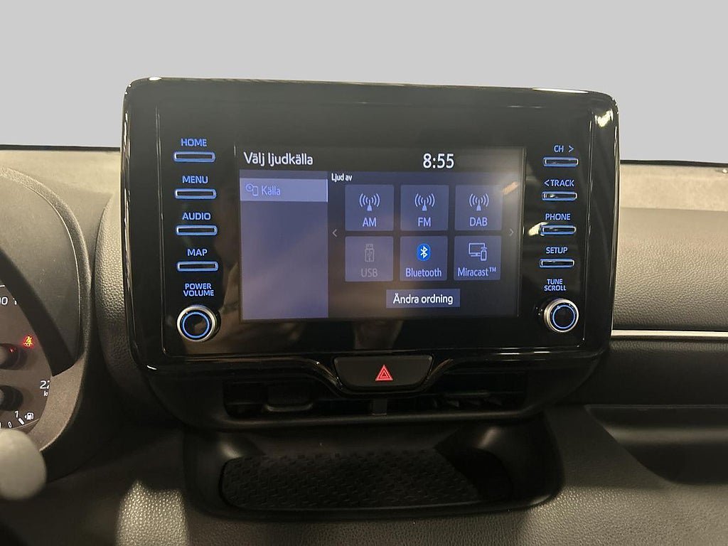 Vehicle Image 16