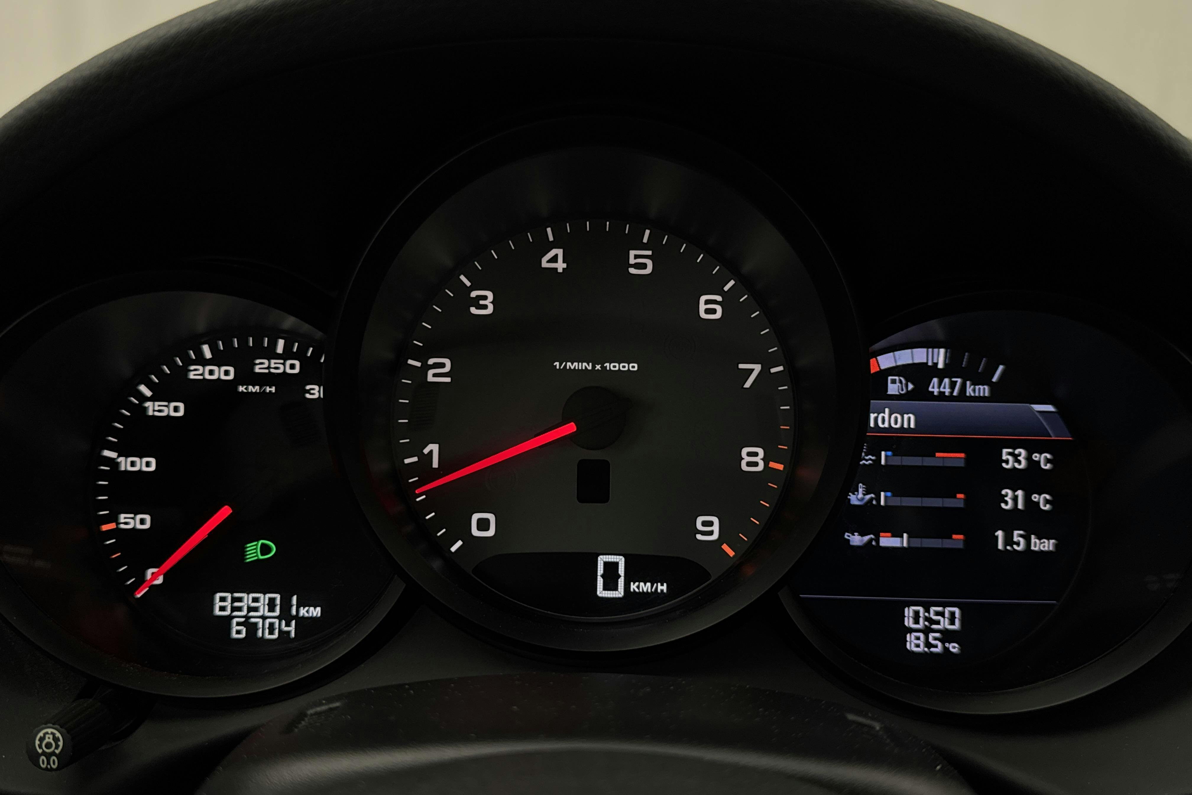Vehicle Image 9
