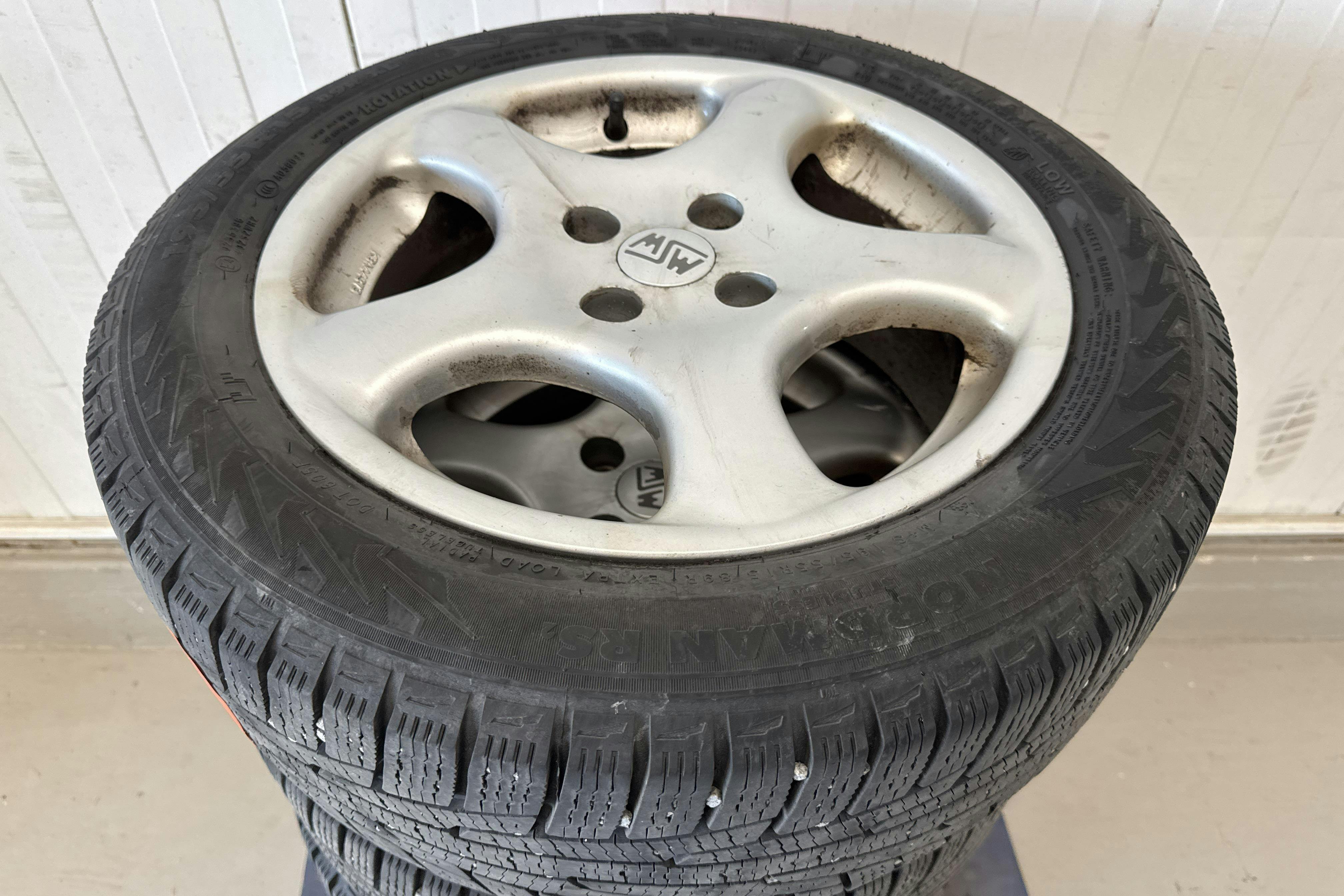 Vehicle Image 14