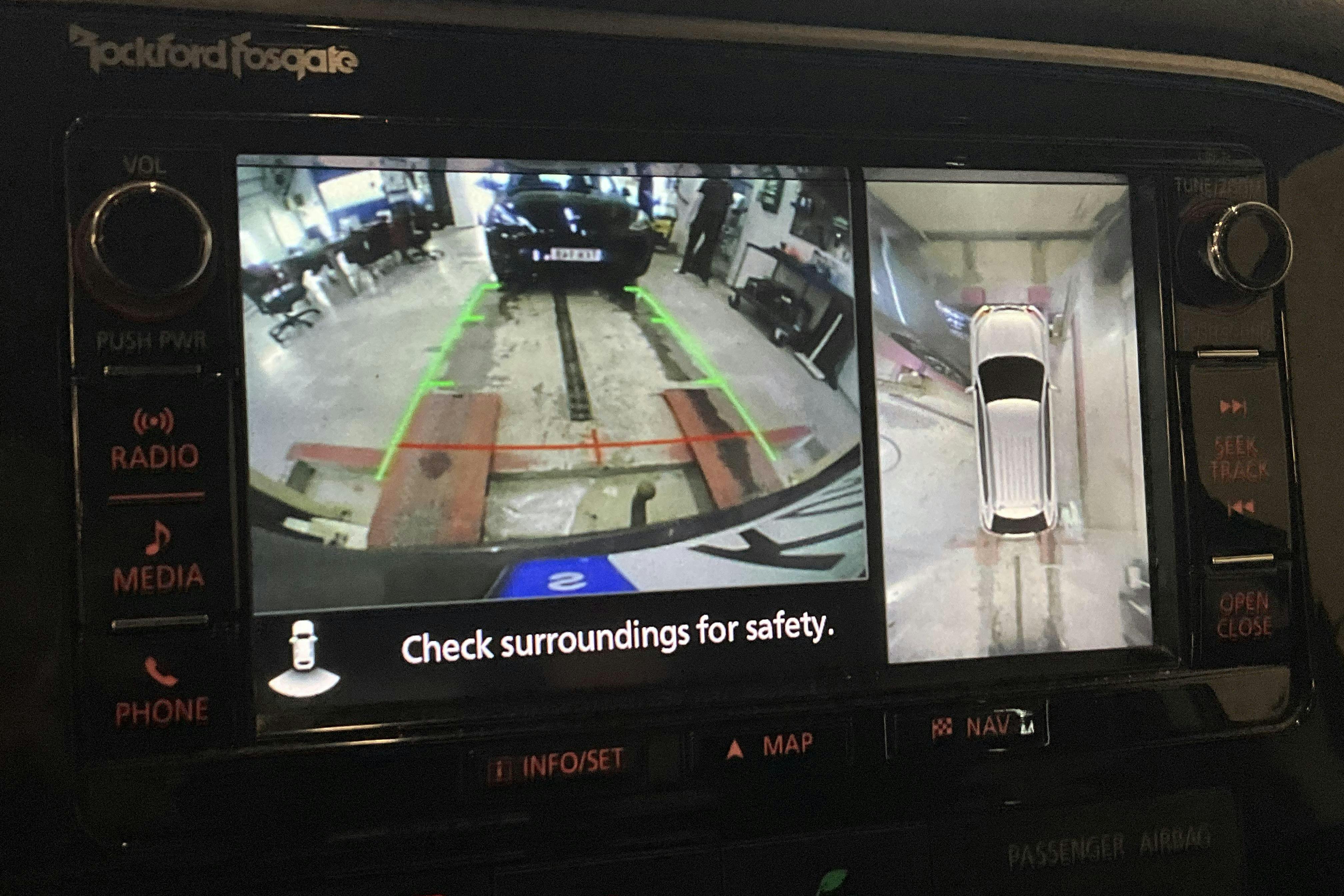 Vehicle Image 12