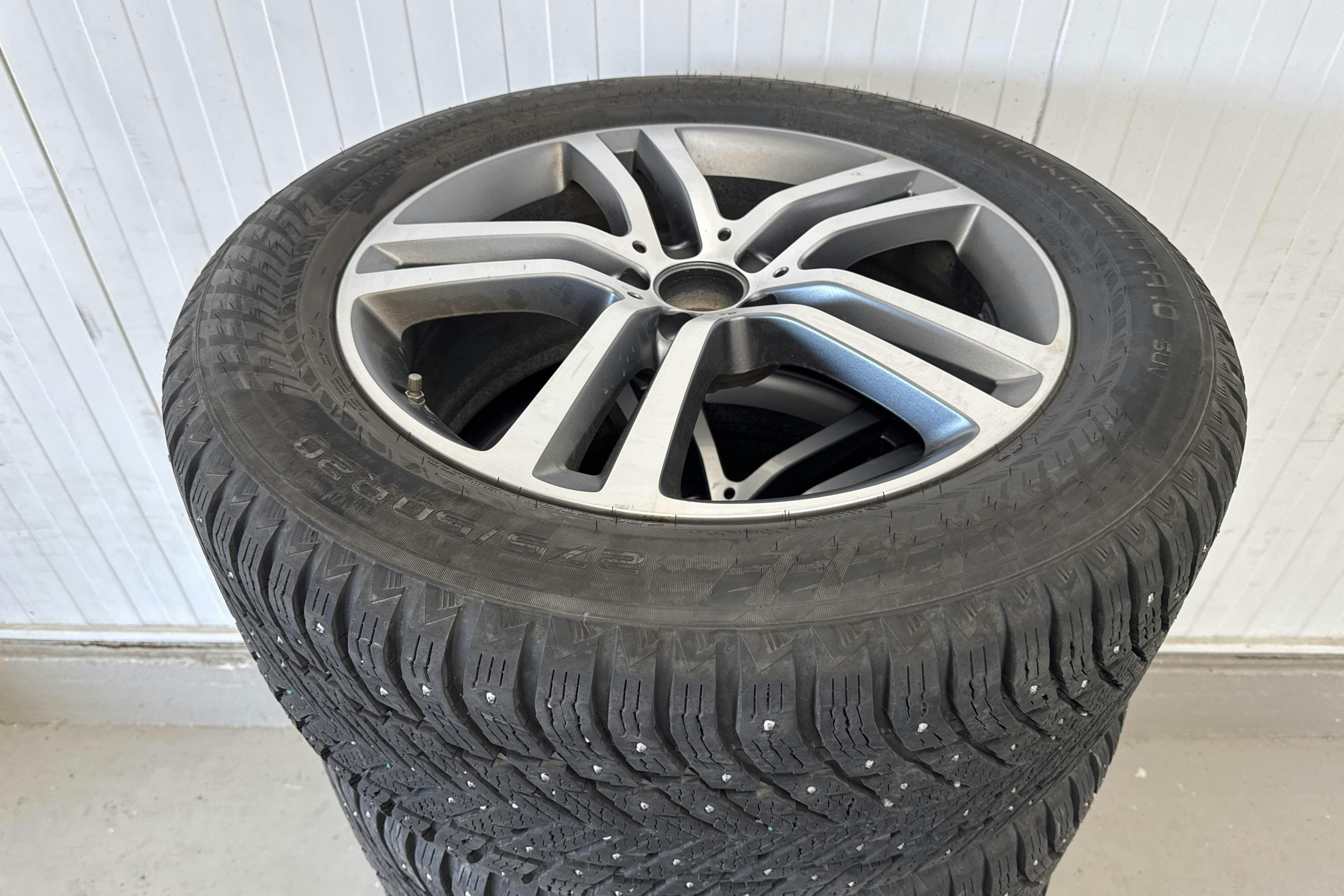 Vehicle Image 19