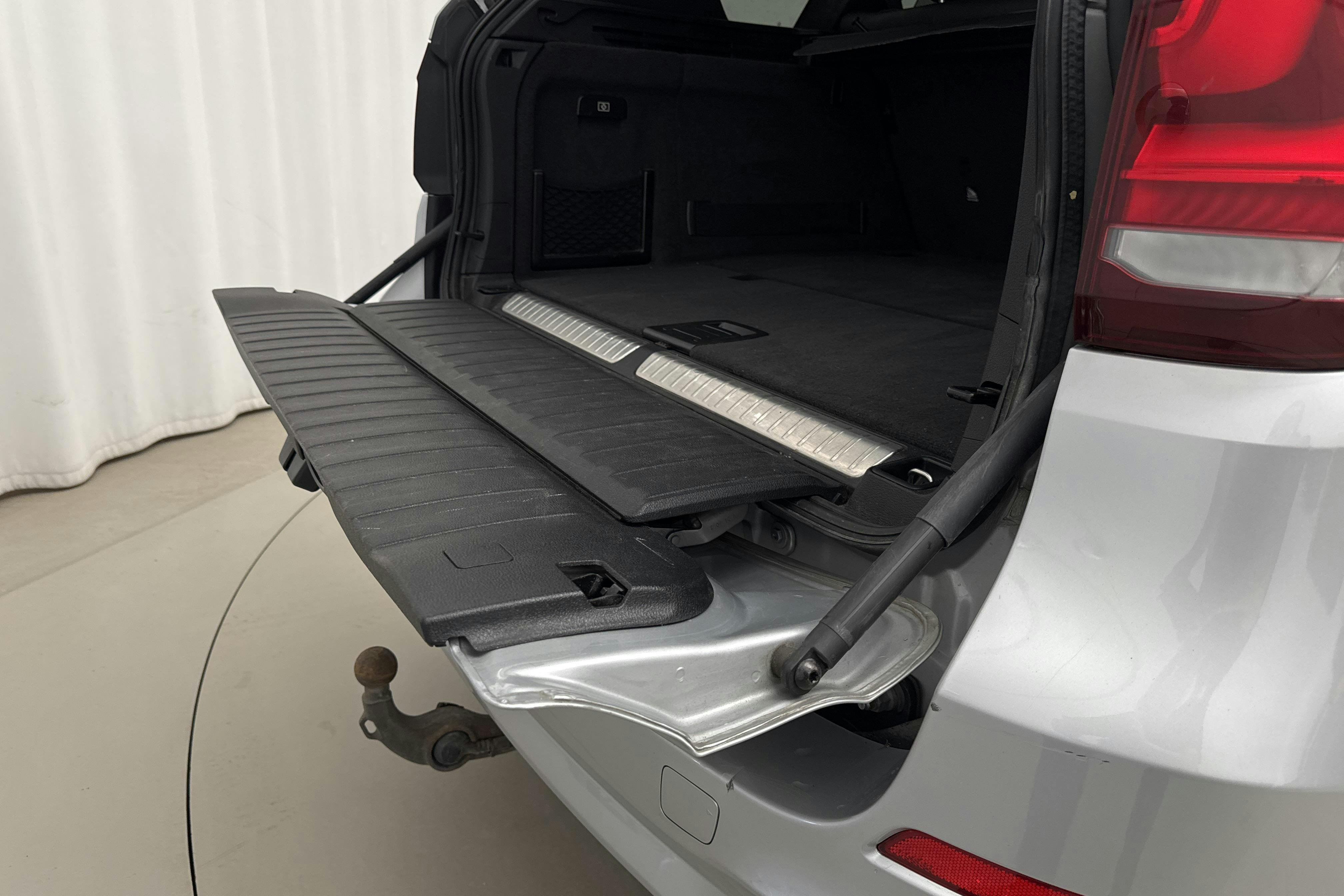 Vehicle Image 19