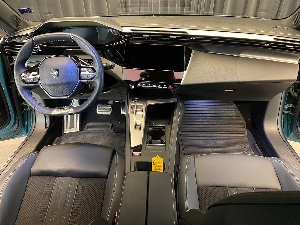 Vehicle Image 36